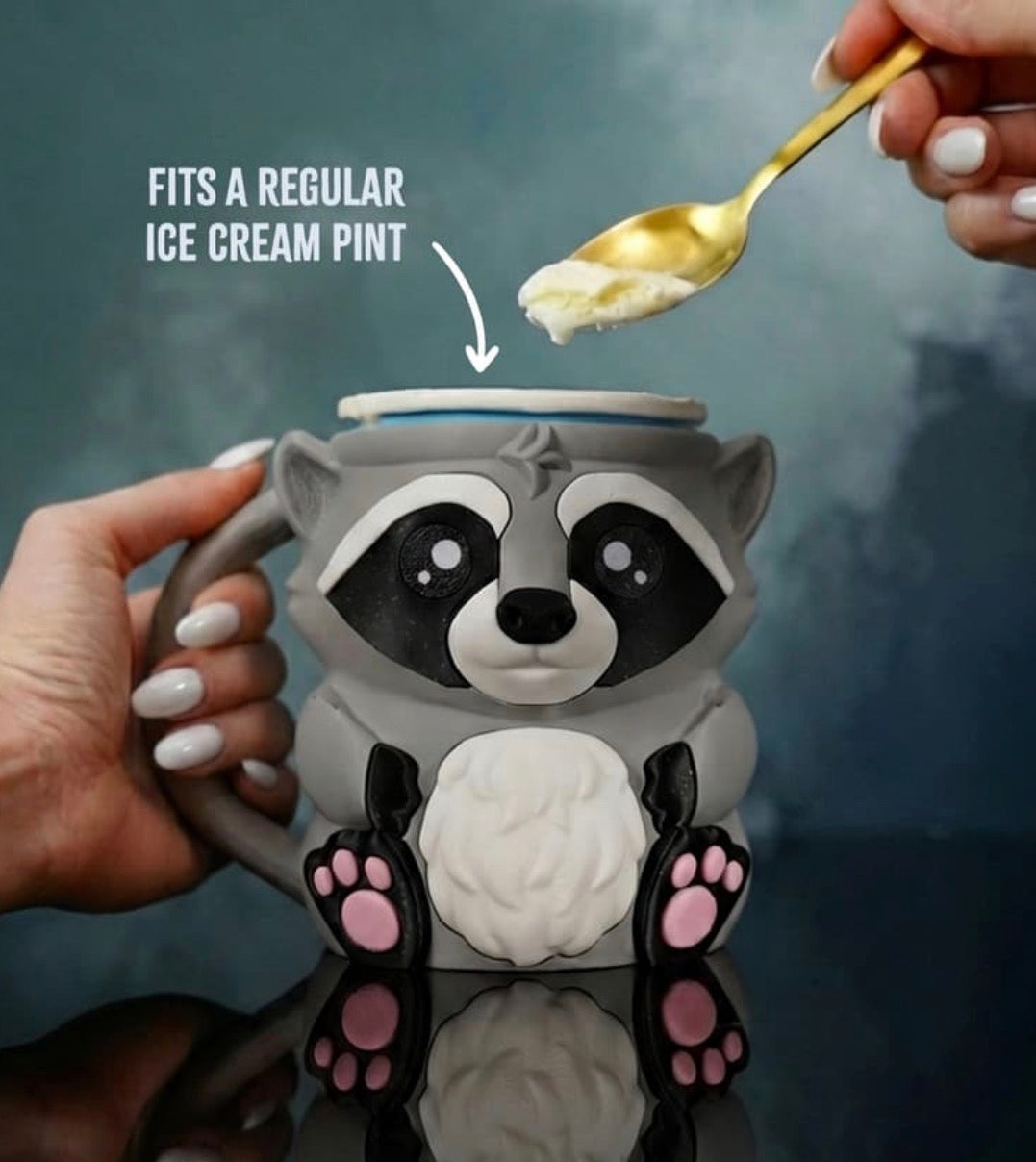 Rocky the Raccoon - pint size holder